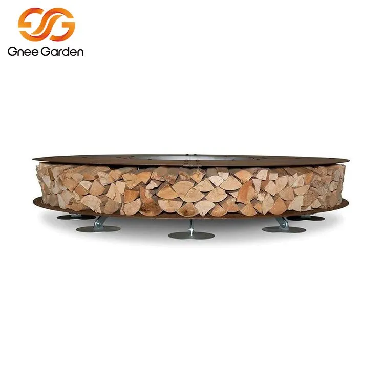 Urbane Straßenmöbel aus Cortenstahl