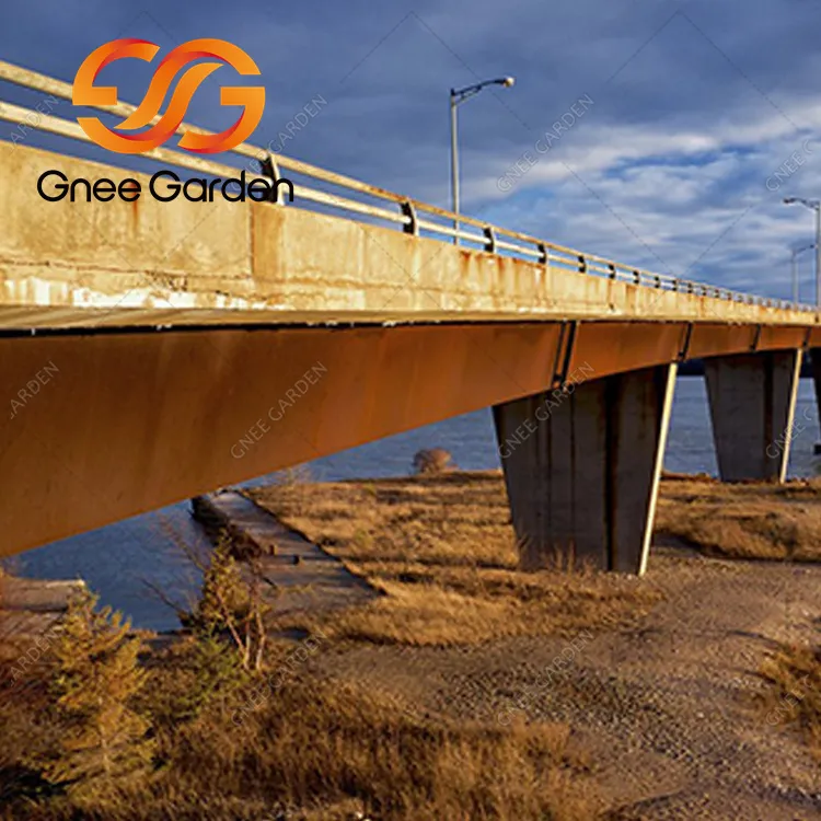 Moderne Cortenstahlbrücken