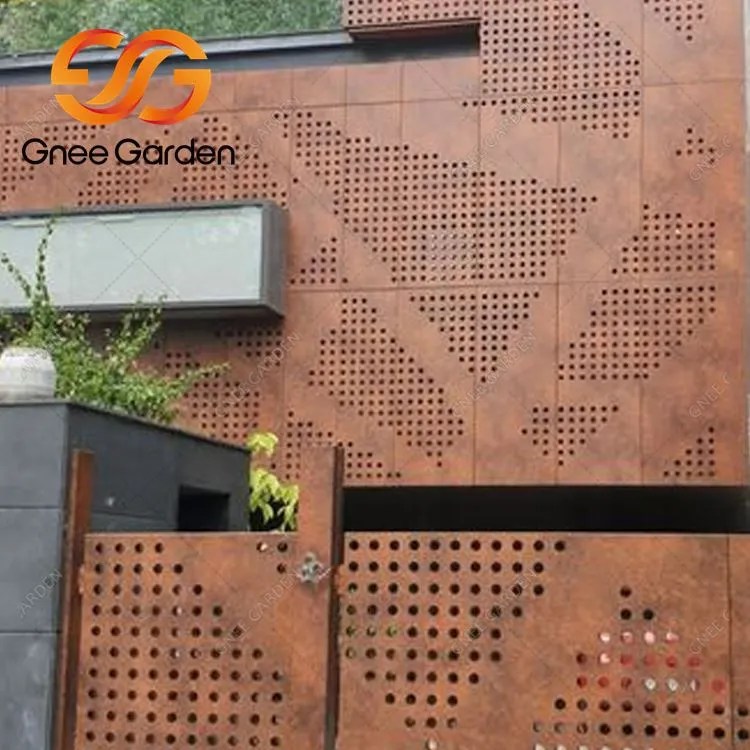 Fassade mit Aluminiumverkleidung