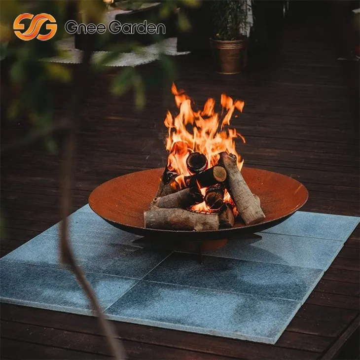 Corten Outdoor Fire Bowl familienfreundlich