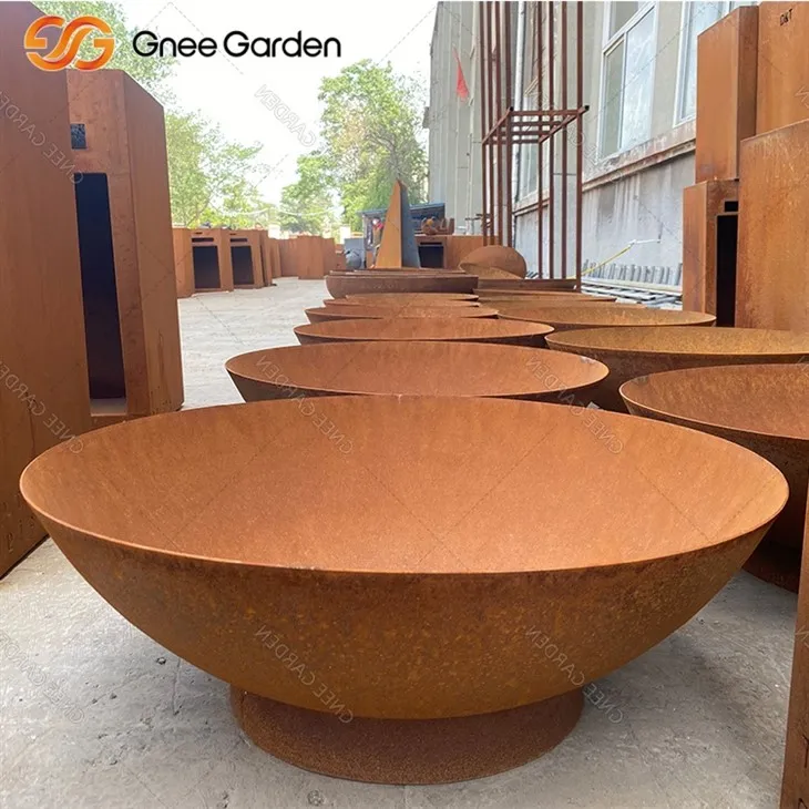 Corten Steel Fire Pit Sleek Ästhetik