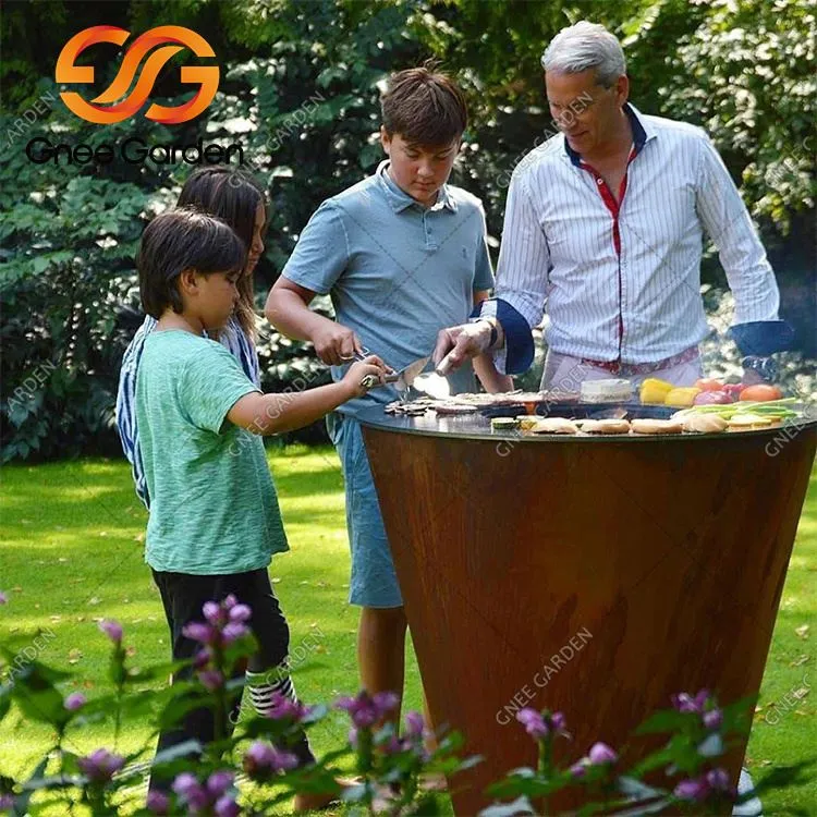 Outdoor-Grills aus witterungsbeständigem Stahl im Angebot